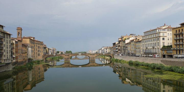 56 Florencie z Ponte Vecchio na JV