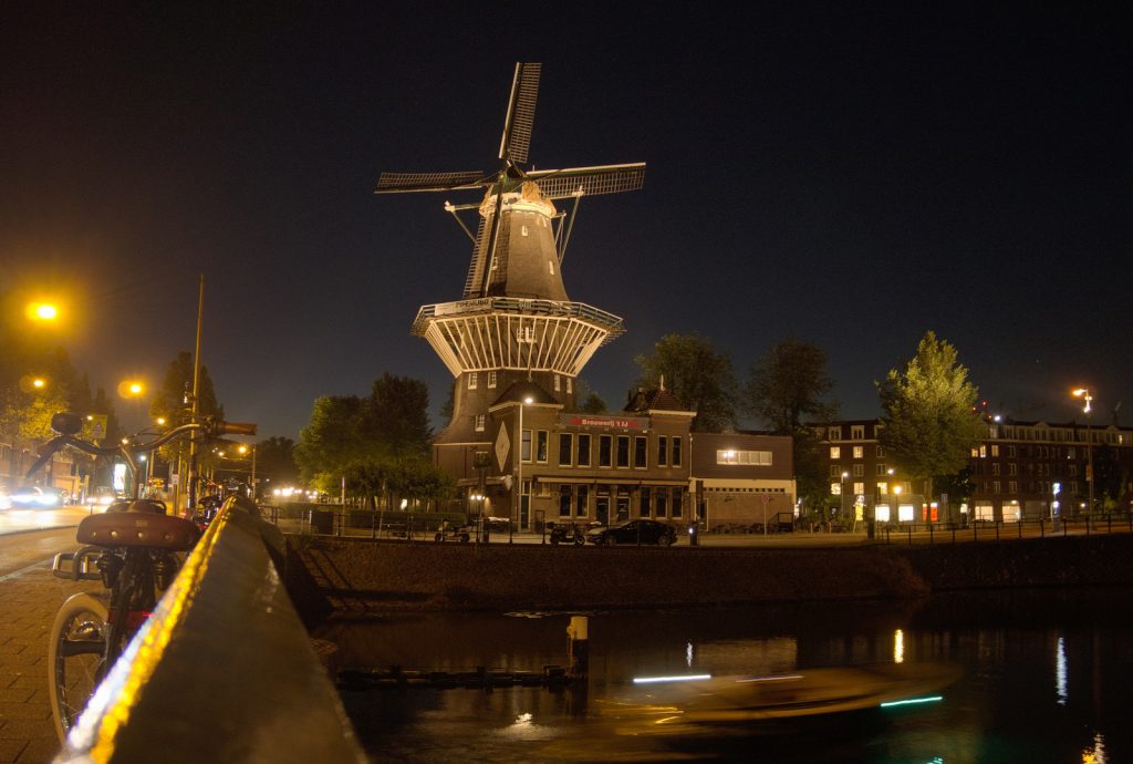 03 Amsterdam mlýn De Gooyer