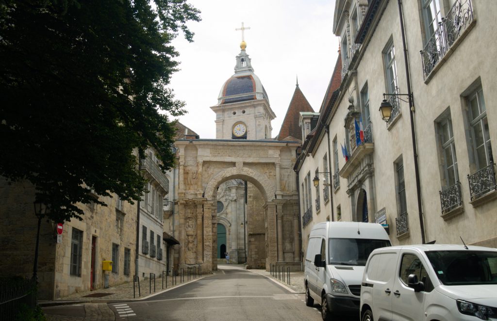 Besançon kostel Saint Pierre