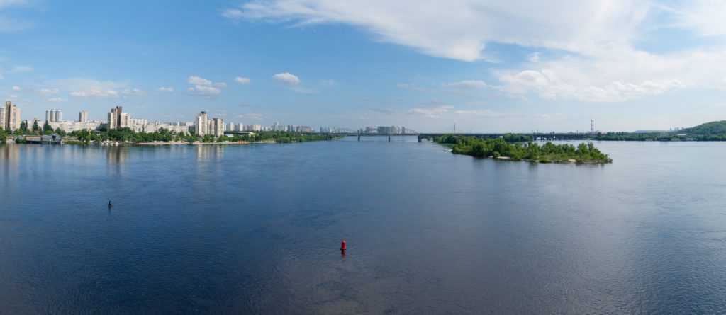 Kyjev levý břeh z mostu E O Patona