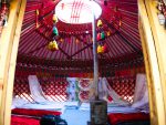 v jurtě