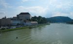 Linecký zámek nad Dunajem